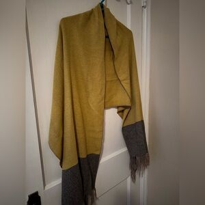 Gap scarf